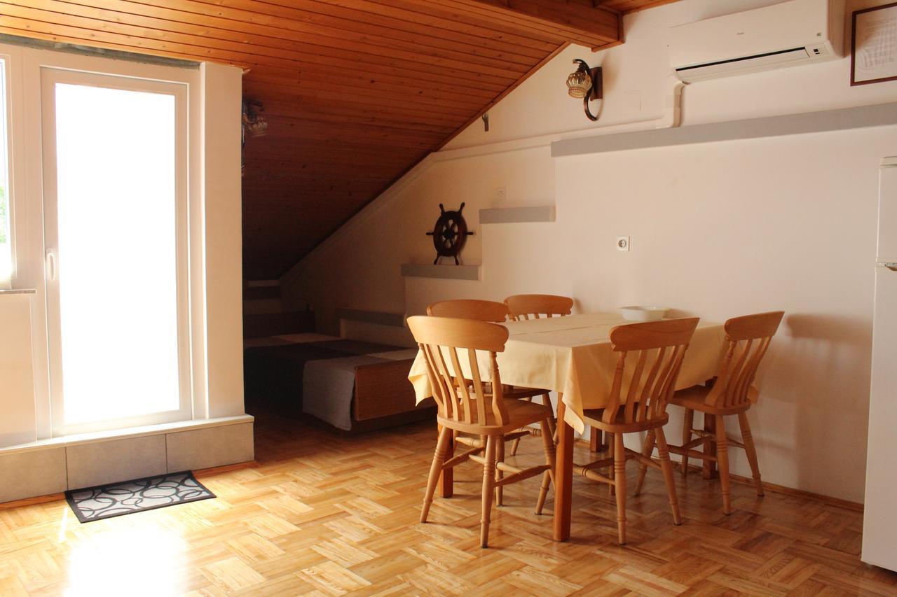 Biro App 4+1 Pax Apartment Криквеница Екстериор снимка